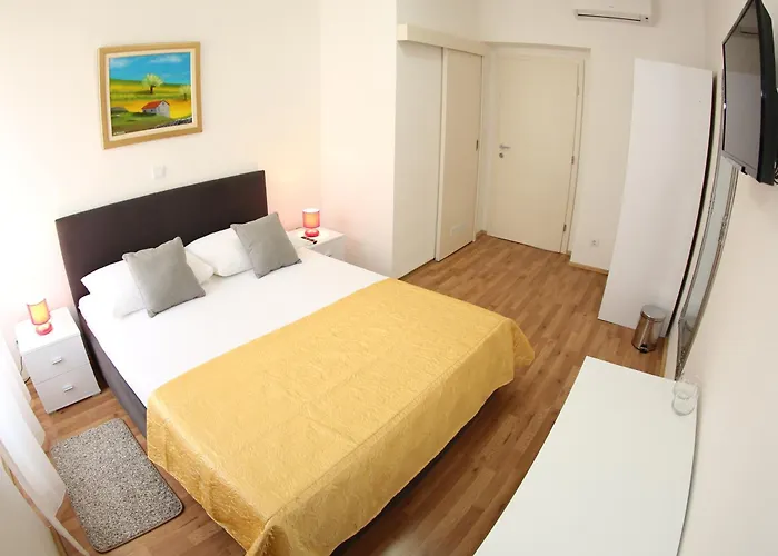 Πανσιόν A&m And 3*